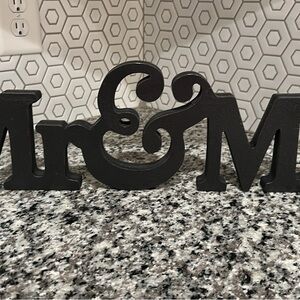 Black Mr & Mrs Decorative Sign